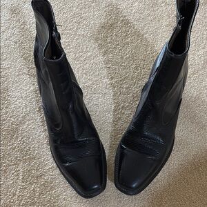 Elegant Black Ankle Boots